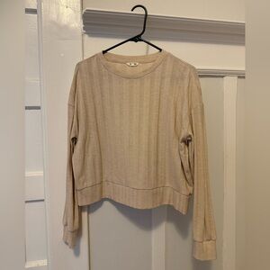 Splendid Cream Long Sleeve/ Light Sweater